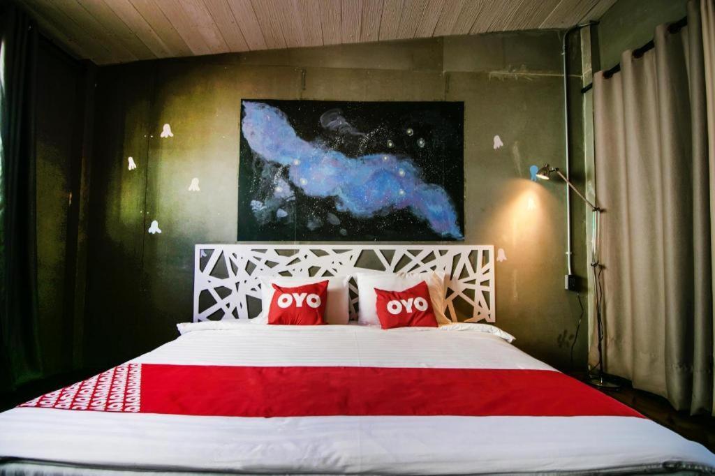 Oyo 505 Ente Space Hostel Bangkok Exterior foto
