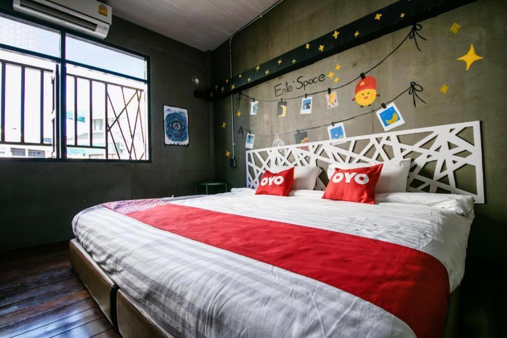 Oyo 505 Ente Space Hostel Bangkok Exterior foto