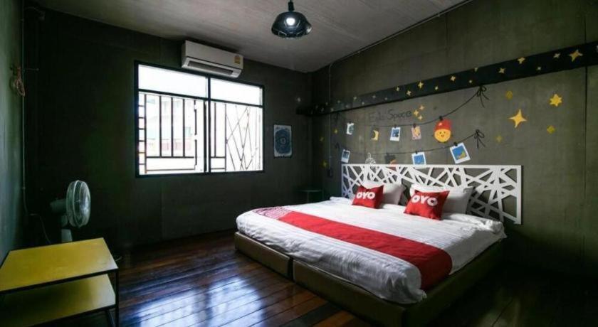 Oyo 505 Ente Space Hostel Bangkok Exterior foto